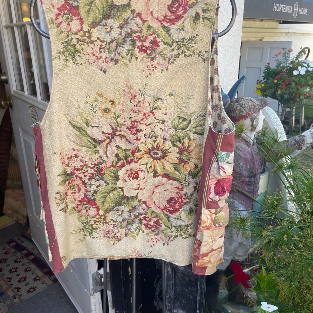 Vintage Hand Crafted Patchwork Vest Multiple Pock… - image 7